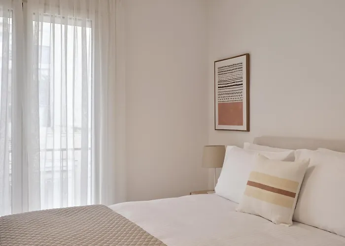 Sunny And Comfy 2Bd Apt In Kolonaki