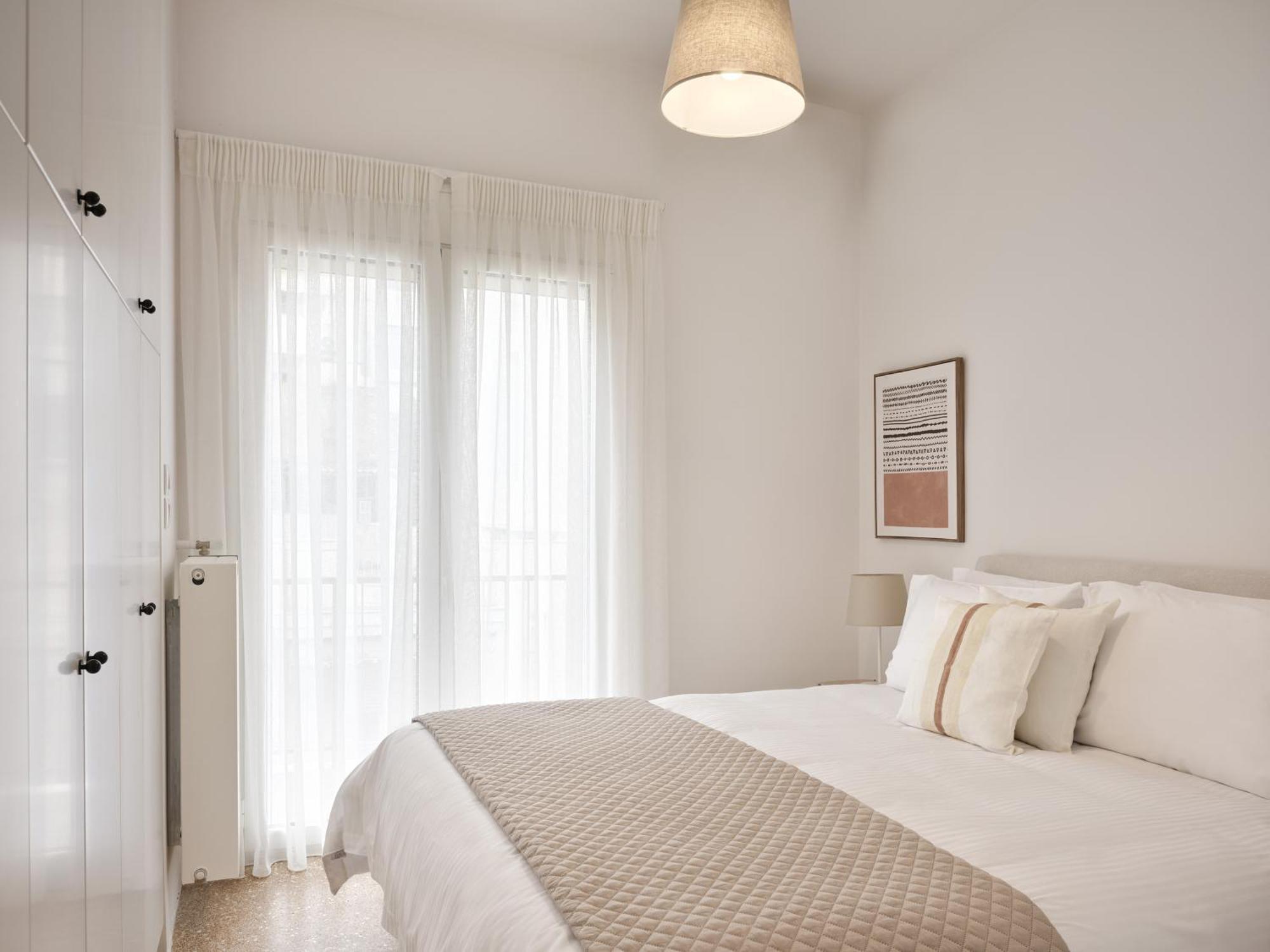 Sunny And Comfy 2bd In Kolonaki