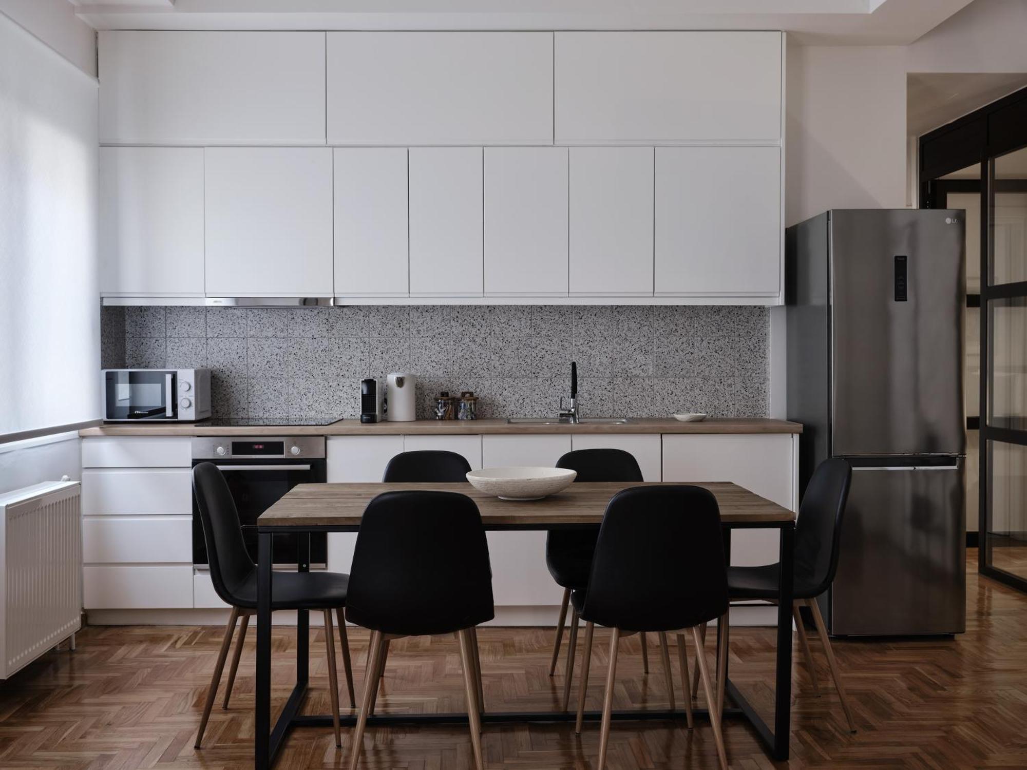 Apartment Sunny And Comfy 2bd In Kolonaki *